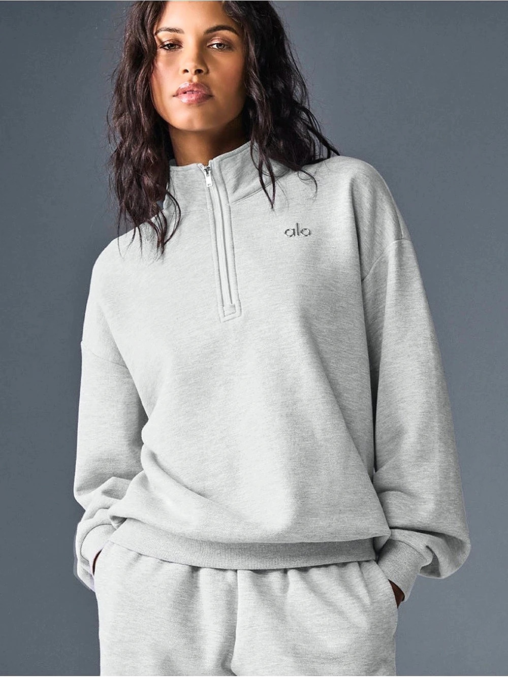 alo Quarter-Zip Sweatshirt in Athletic Heather Grey Size Medium Like New